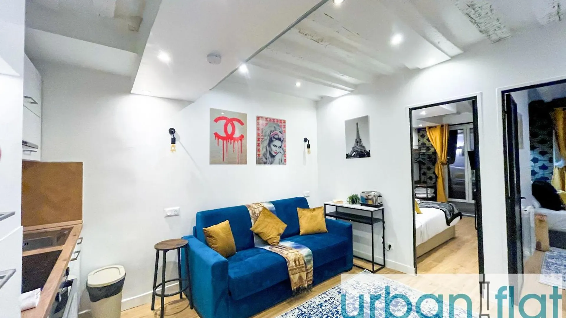 Apartment 15 Atelier Montorgueil Super Héros Paris Frankreich